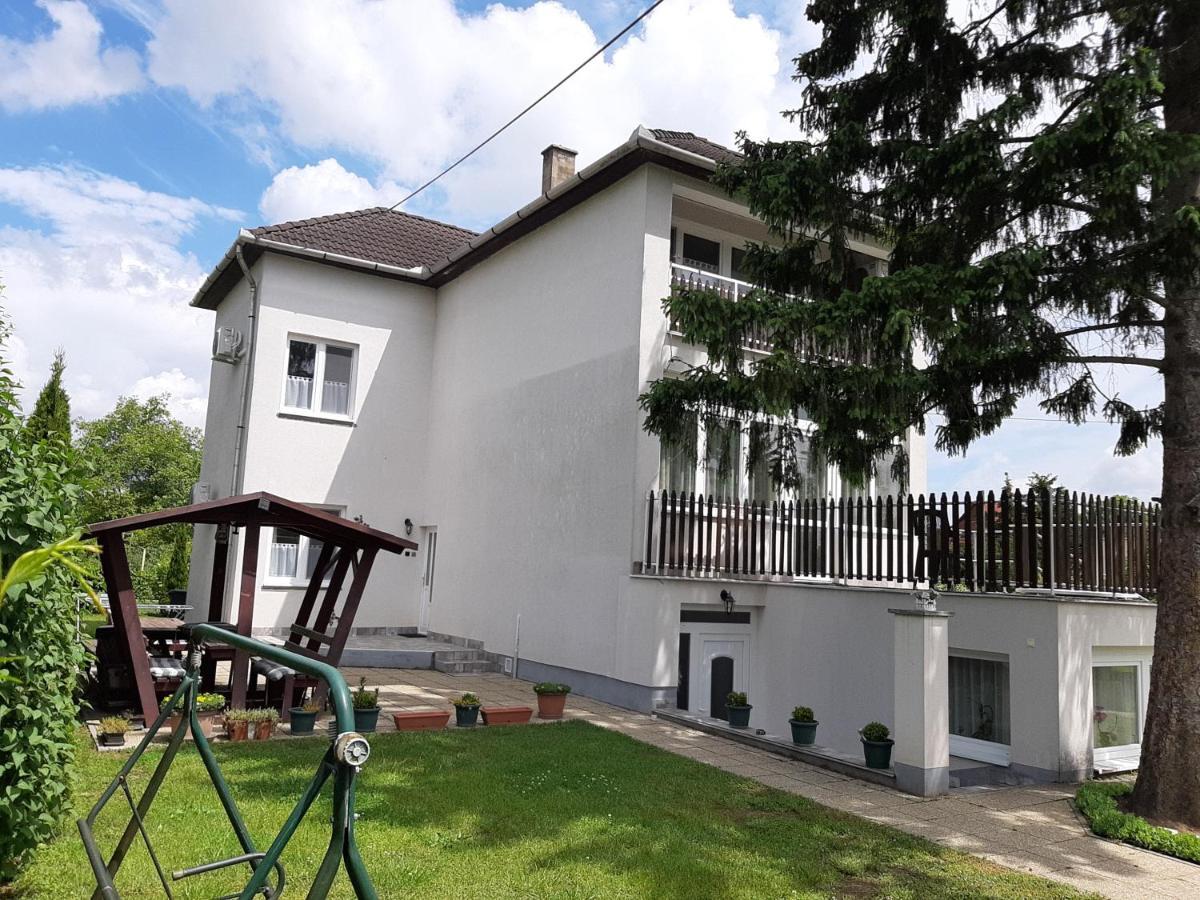 Renata Apartman Nyíregyháza Exterior foto