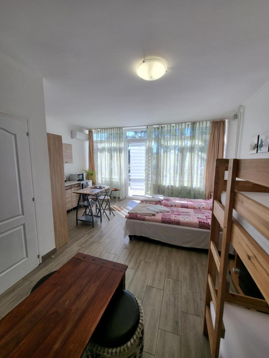 Renata Apartman Nyíregyháza Exterior foto