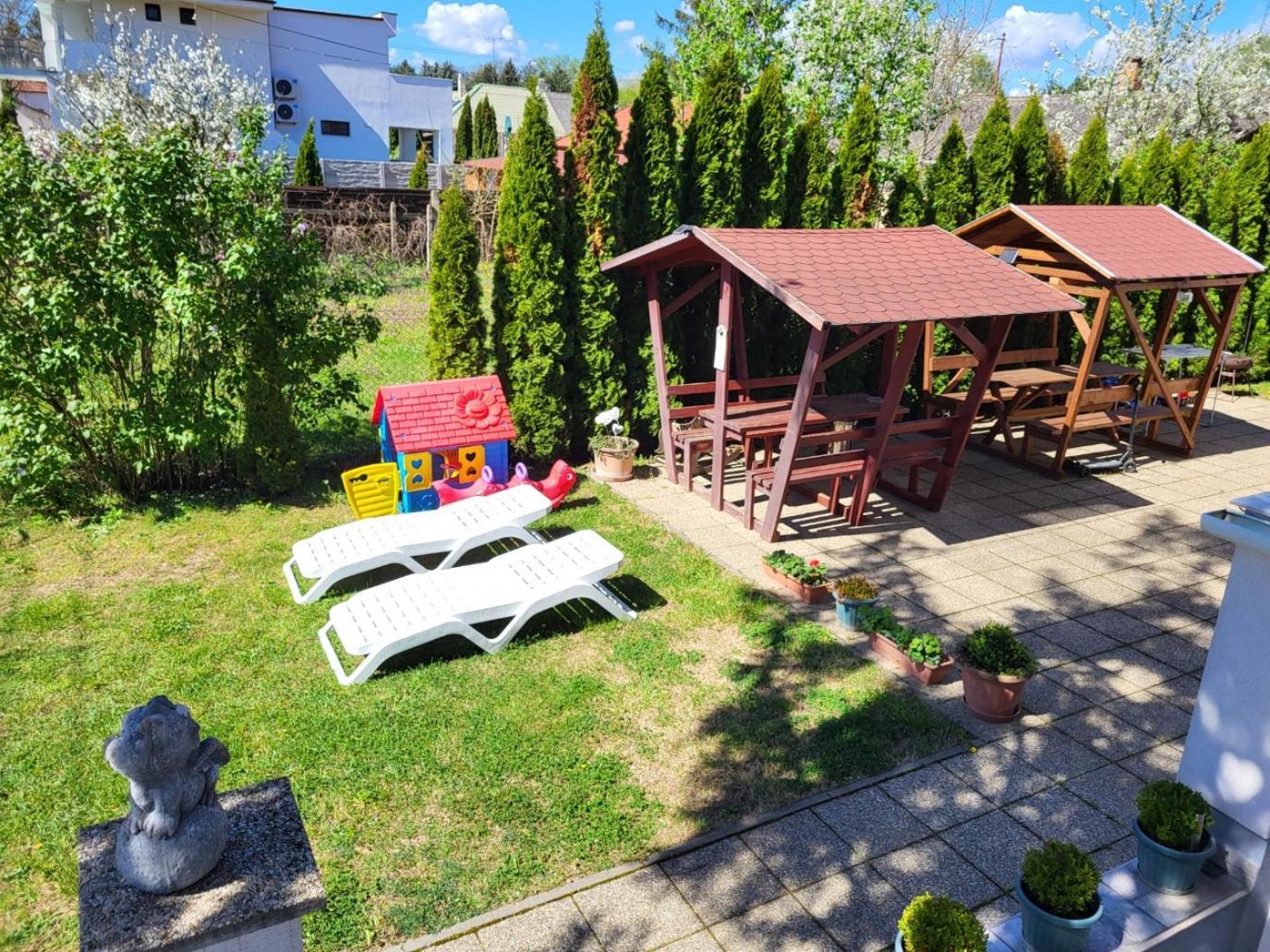 Renata Apartman Nyíregyháza Exterior foto